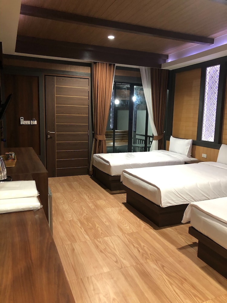 Standard Triple Room - Photo 4