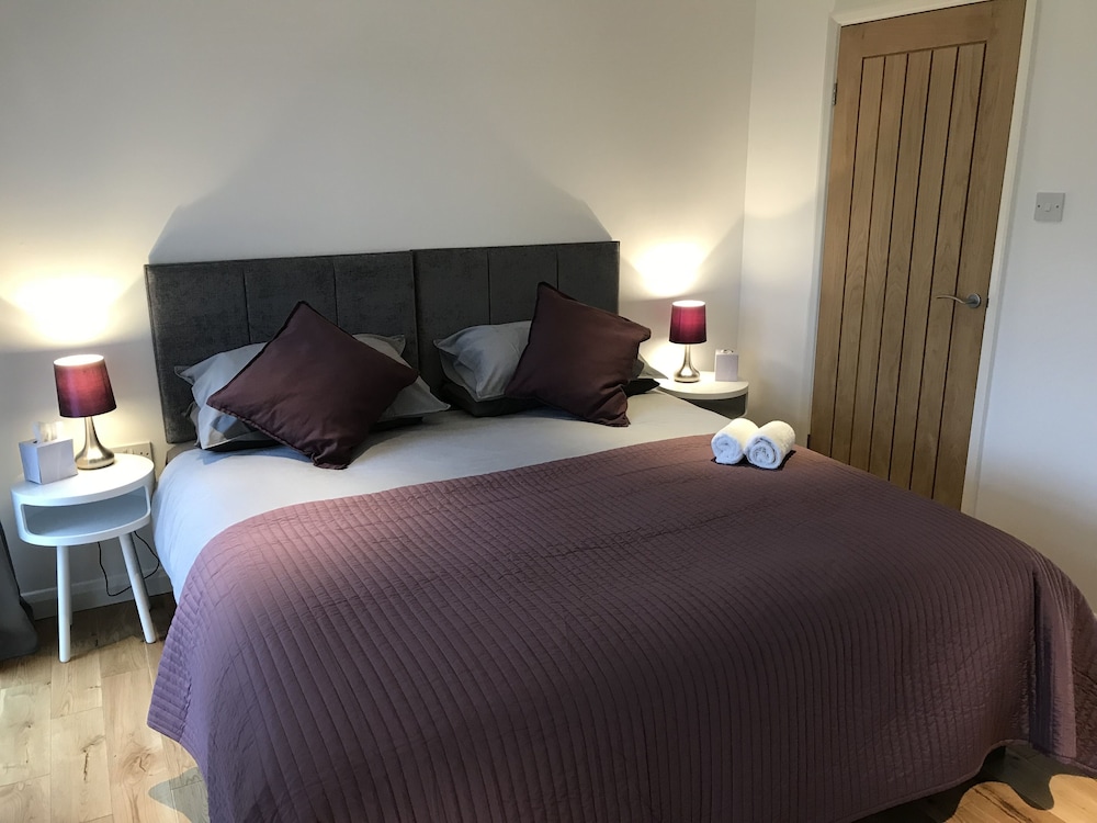 Double or Twin Room, Ensuite photo 3