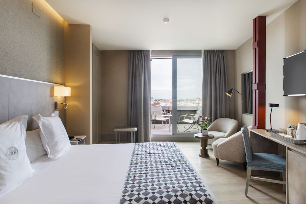 Deluxe Double Room - Photo 2