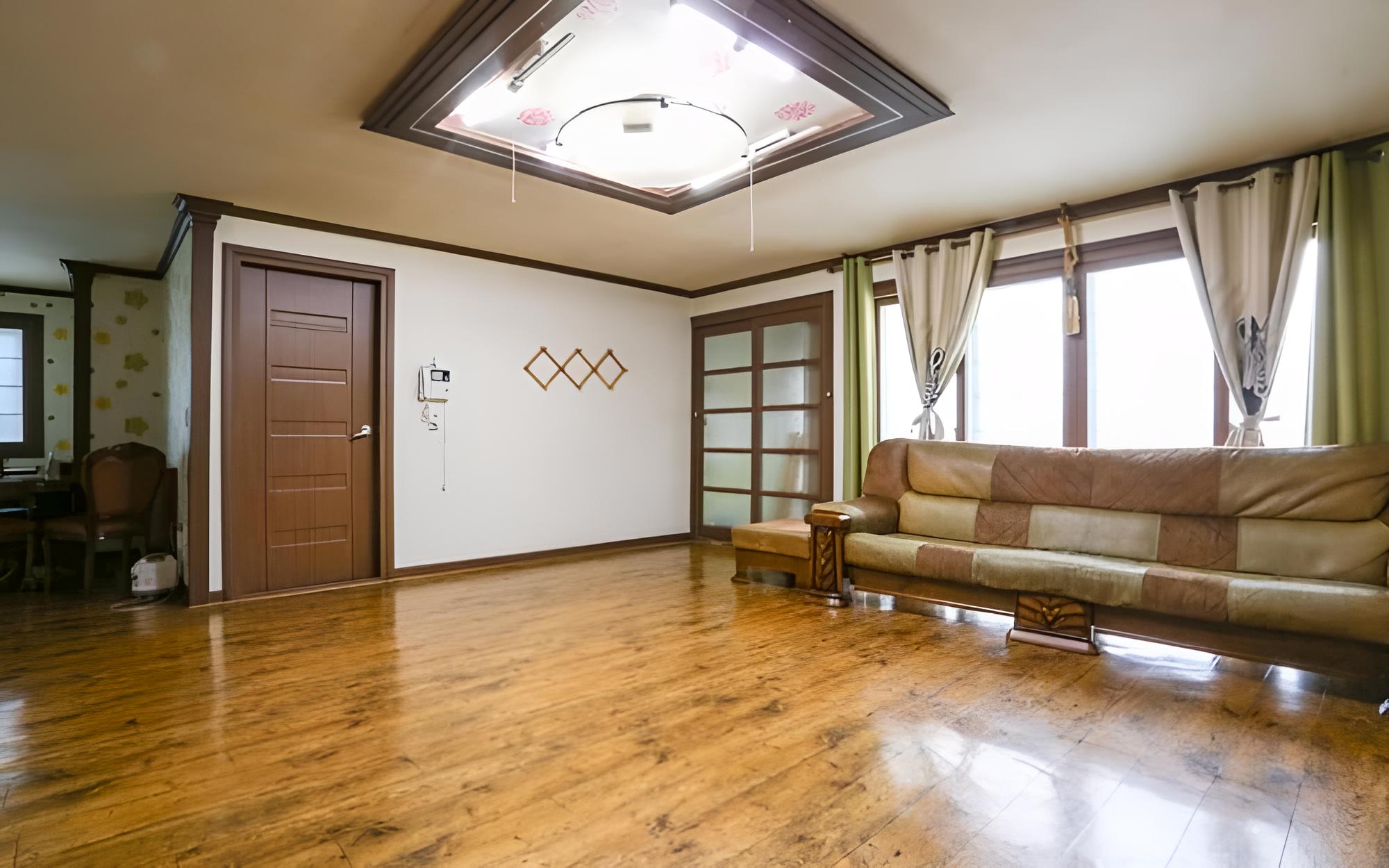 Room (Separate House A (76 duplex)) photo 1