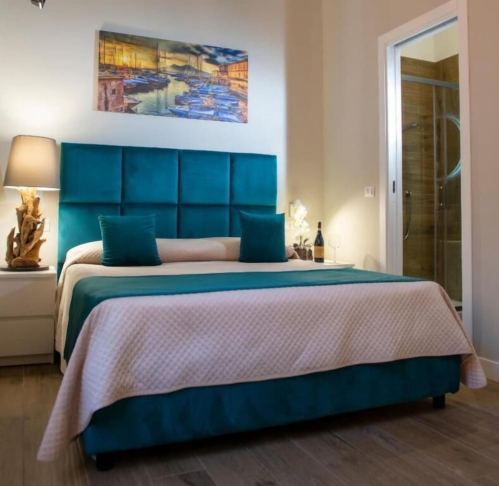 Business Double Room, 1 Double Bed, Private Bathroom, Courtyard View