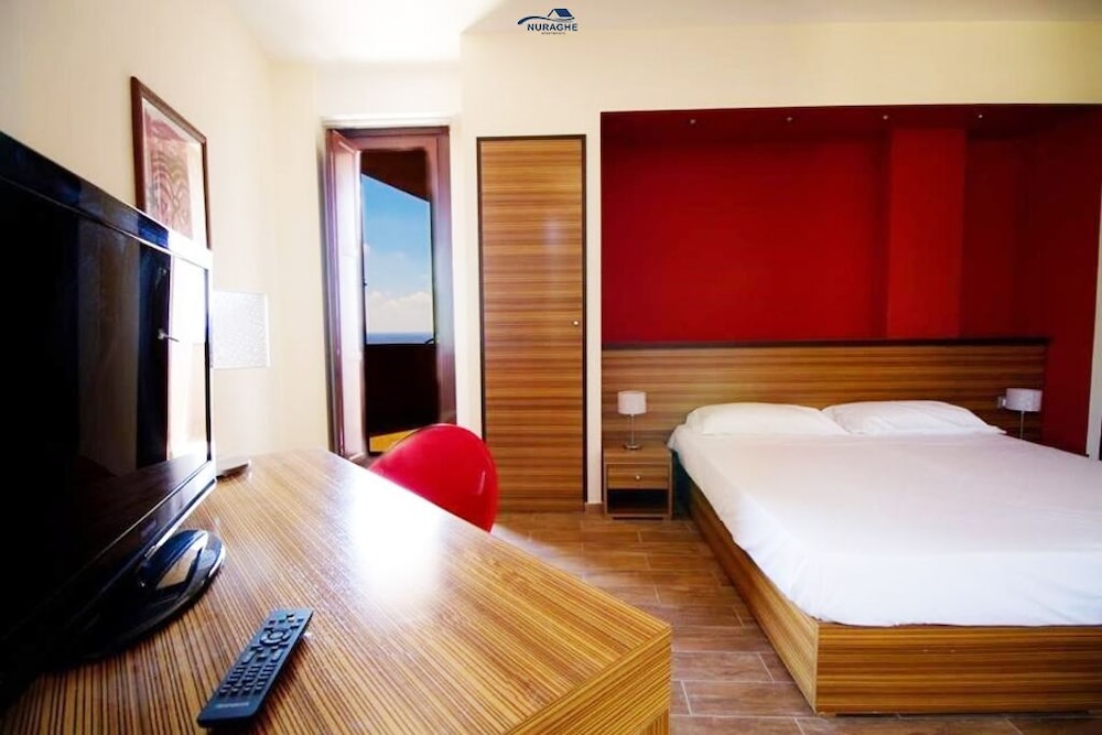 Studio, Sea View