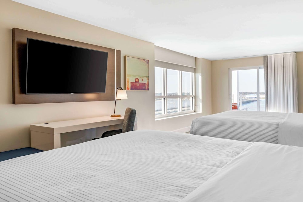 Standard Room, Multiple Beds, Non Smoking (Large) - Photo 6