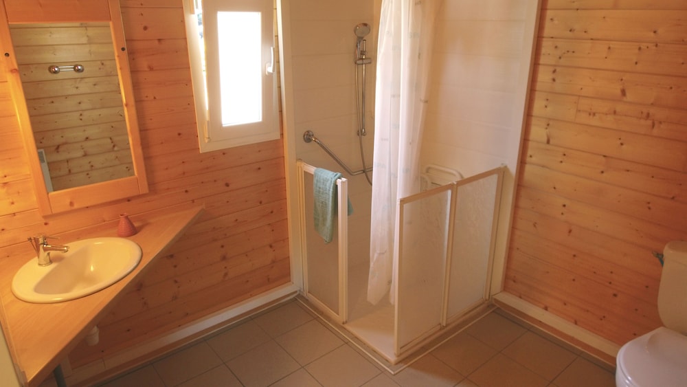 Chalet, 2 Bedrooms, Accessible (5 Personnes) photo 2