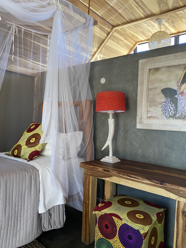Bush Chalet photo 1
