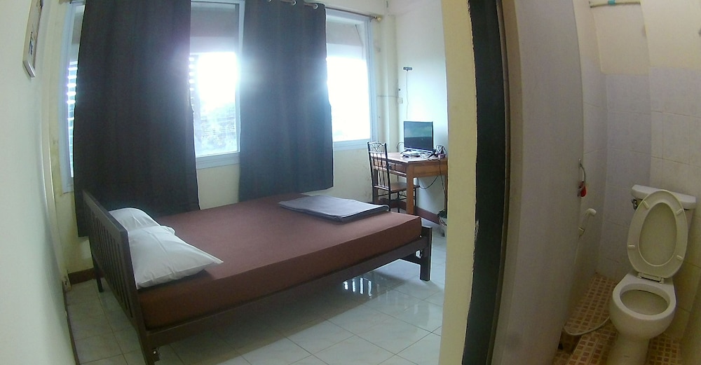 Standard Double Room with Fan photo 3