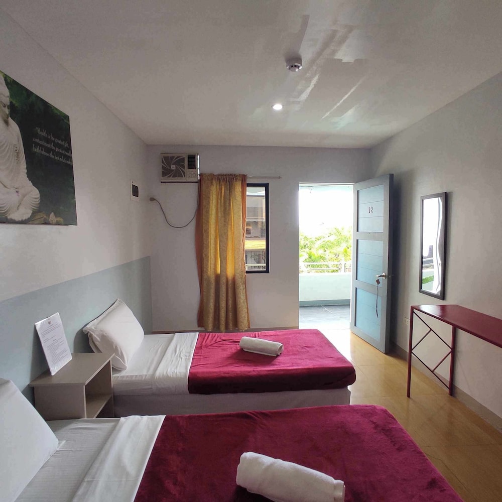 Twin Room, 1 Bedroom - Photo 1