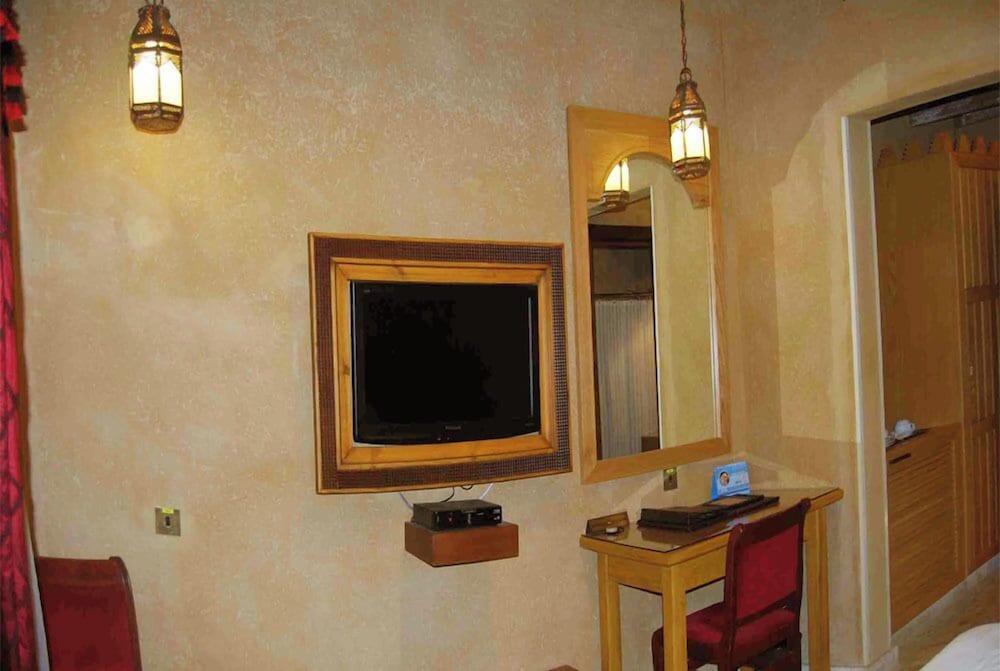 Standard Double or Twin Room photo 3