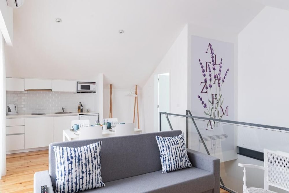 Signature Studio Suite photo 2