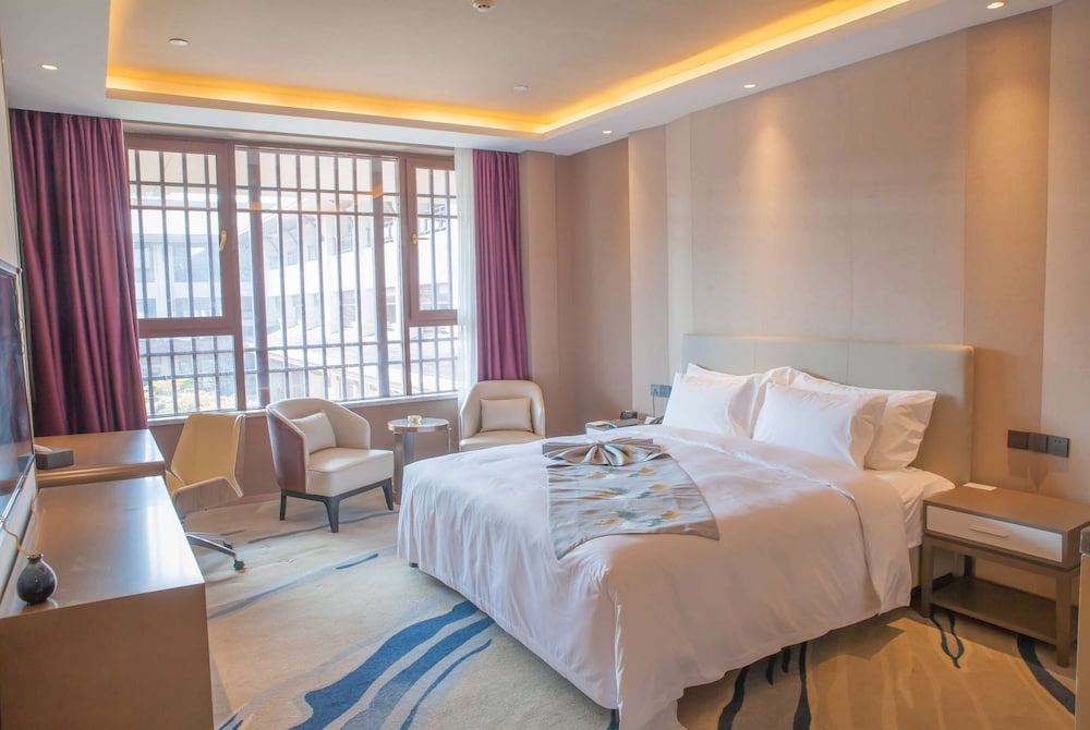 Room, 1 King Bed, Smoking