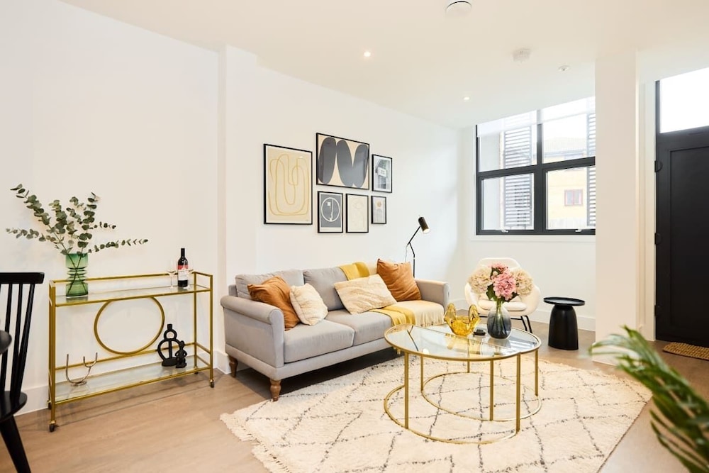 Apartment (1 Bedroom)