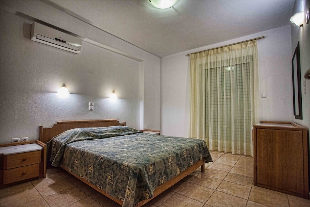 Apartment, 1 Bedroom, Partial Sea View (2-4 Adults) photo 1