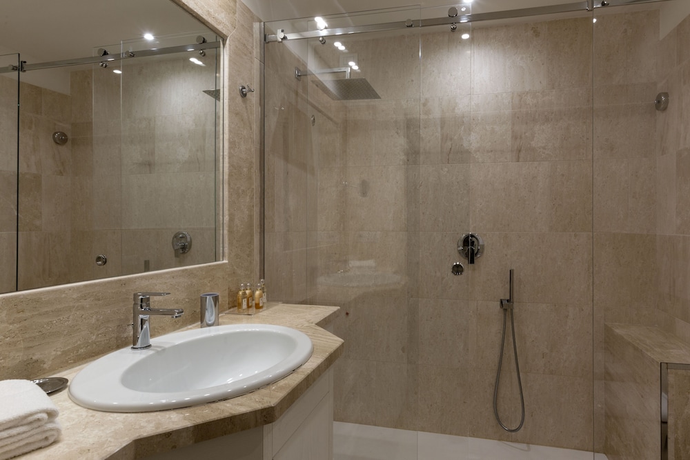 Classic Double or Twin Room, Garden View - Photo 6