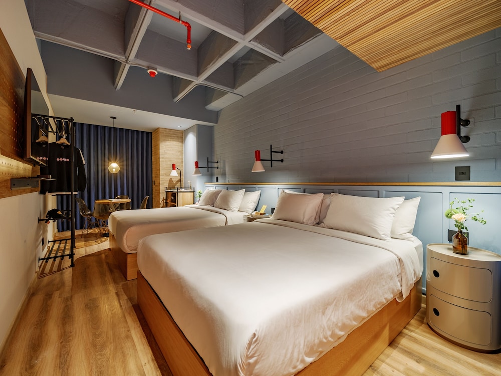 Suite, 2 Queen Beds, Hot Tub