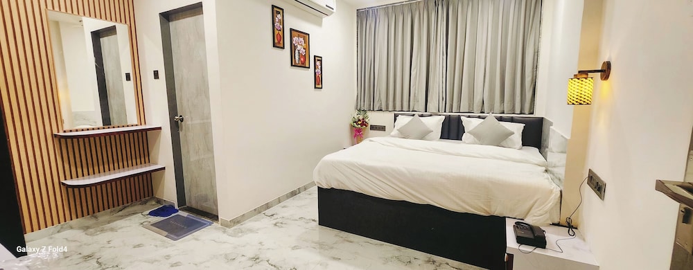 Basic Double Room photo 3