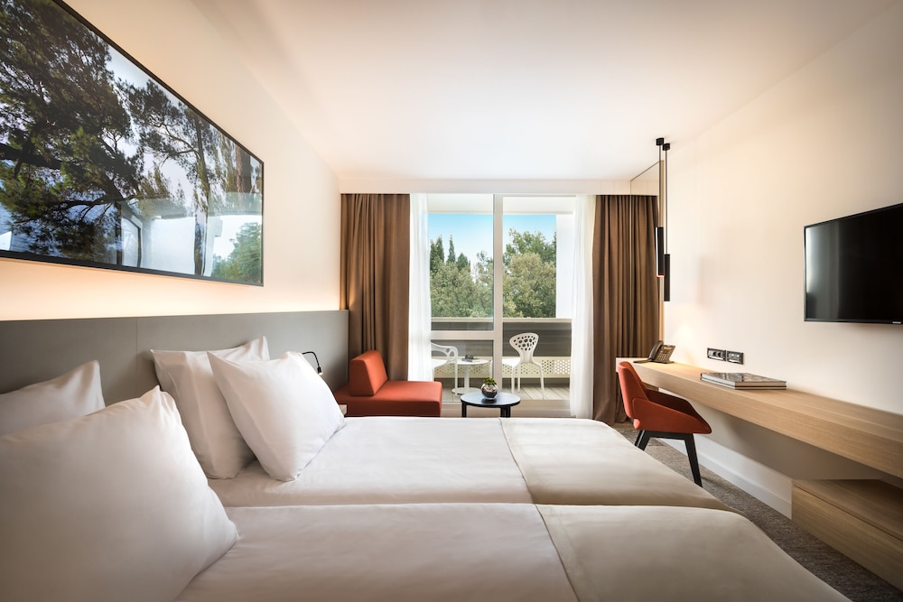 Standard Triple Room - Photo 3