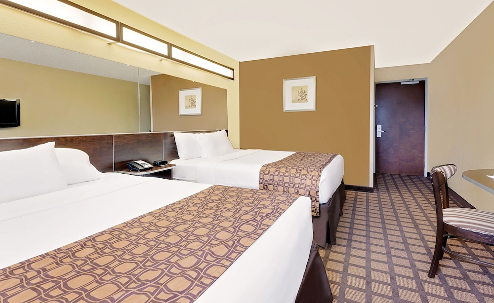 Room, 2 Queen Beds, Accessible, Non Smoking photo 3