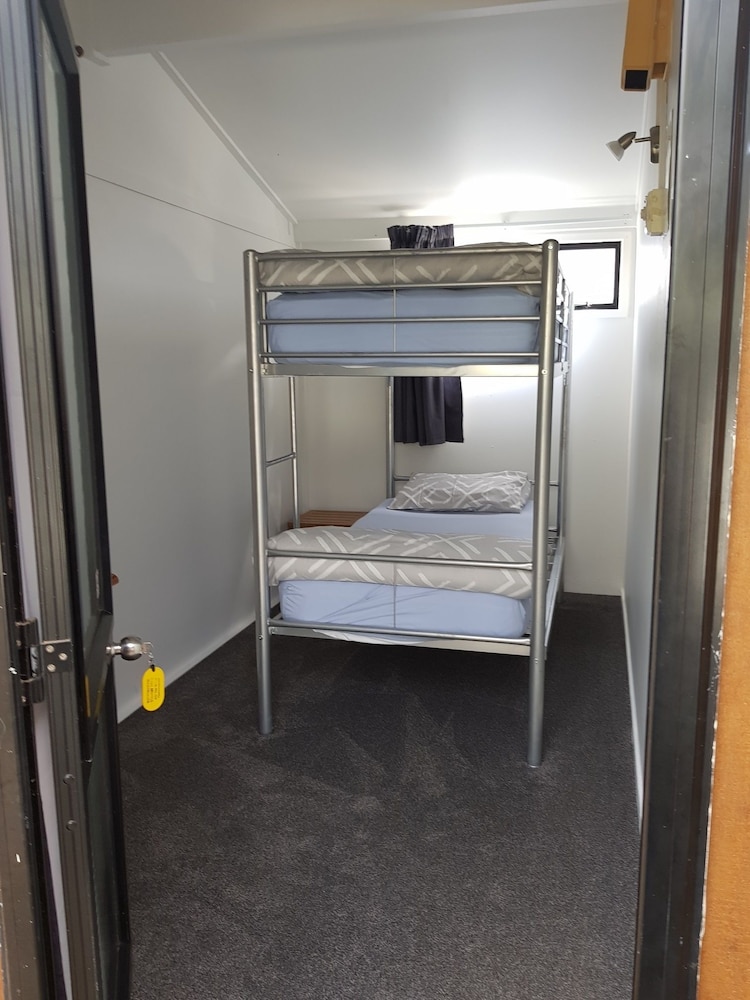 Twin Room, Shared Bathroom photo 1