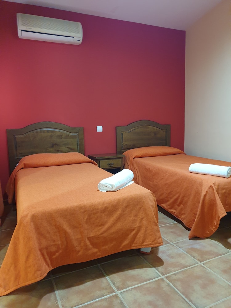 Habitación Estándar con Dos Camas Individuales