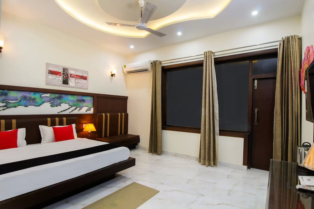 Deluxe Room - Photo 1