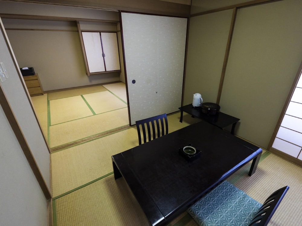 Traditional Room, Non Smoking - Photo 29