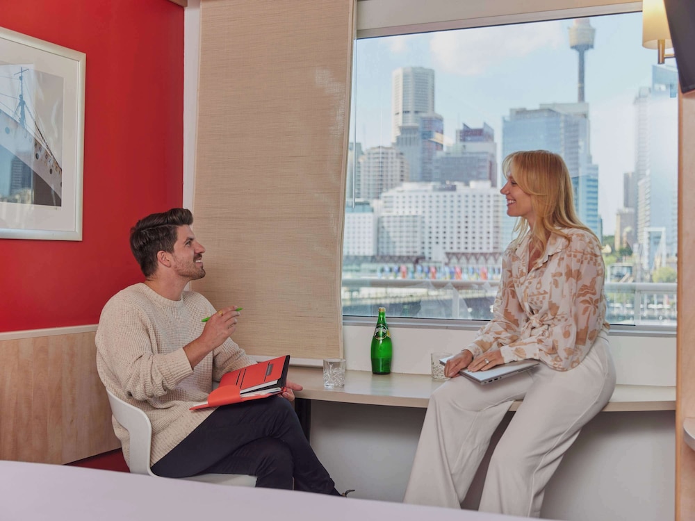 Superior Room, 2 Twin Beds, (Darling Harbor Facing) - Photo 3