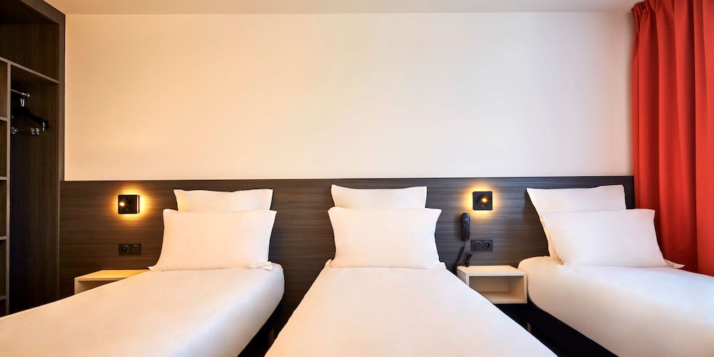 Standard Room, 3 Twin Beds