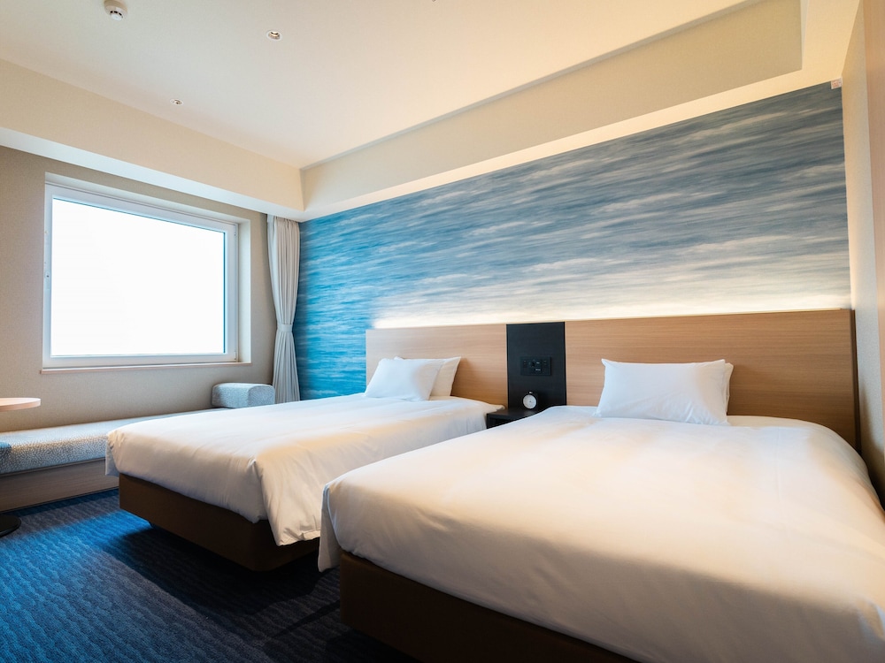 Standard Twin Room, 2 Bedrooms, Non Smoking, Oceanfront (On a High Floor) - Photo 2