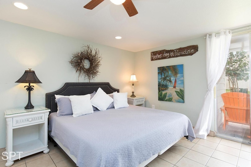 Condo, 2 Bedrooms