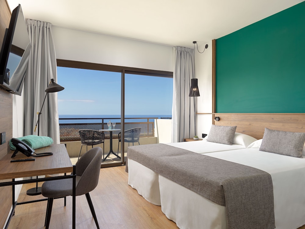Superior Double Room, Sea View (1 adult)