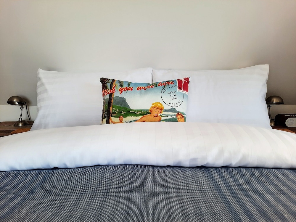Deluxe Suite, Ensuite, Partial Sea View photo 3