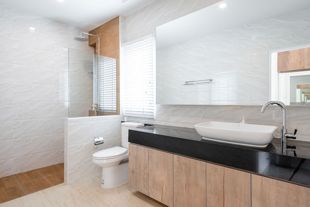 Luxury Villa photo 3