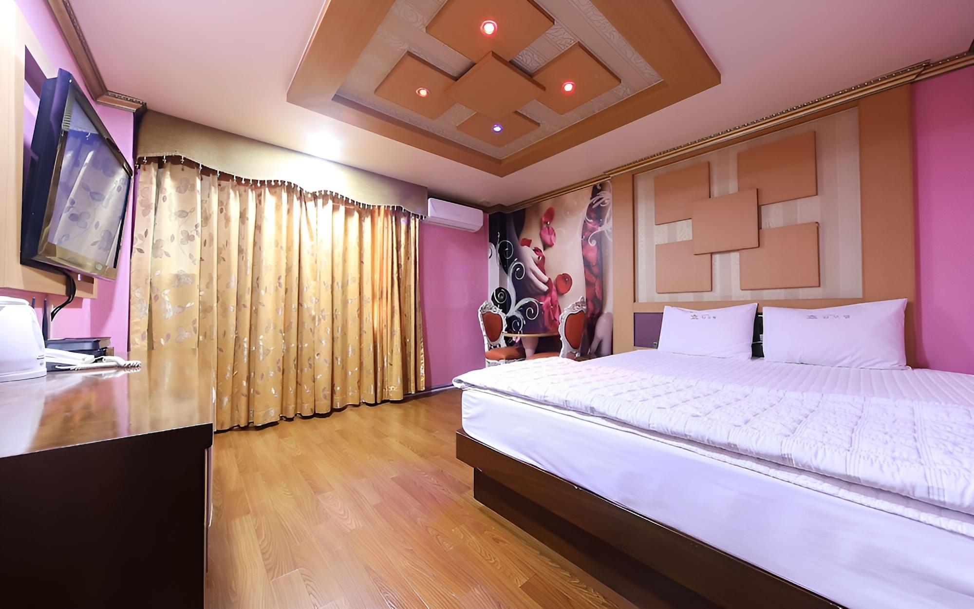 Room (Standard Room) photo 2