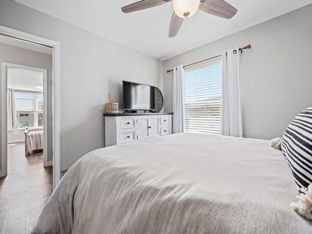 Condo (3 Bedrooms) photo 2