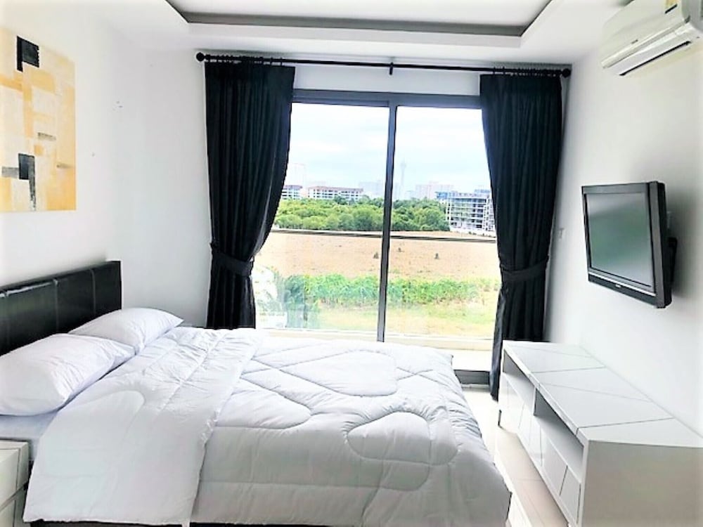 Apartment, 1 Bedroom, Smoking, Balcony