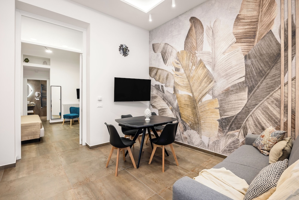 Comfort Apartment, 1 King Bed with Sofa bed, Pets Allowed