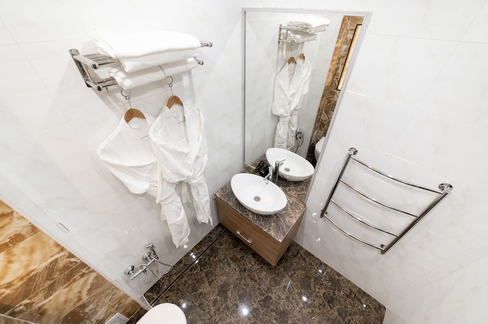 Comfort Twin Room - Photo 7