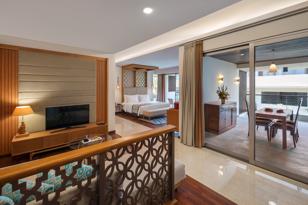 Suite, 1 Bedroom, Garden View