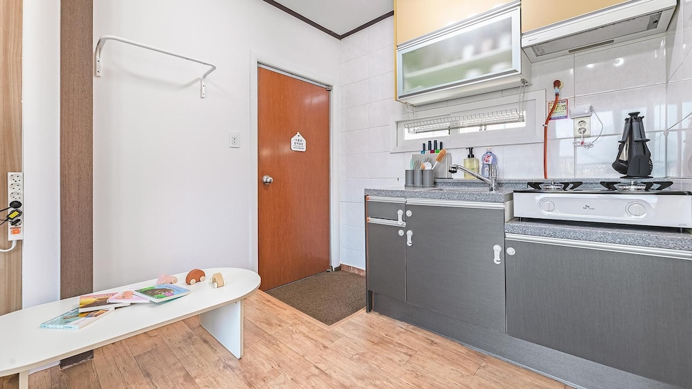 Basic Room, 1 Bedroom (Banana - Kidsroom) - Photo 27