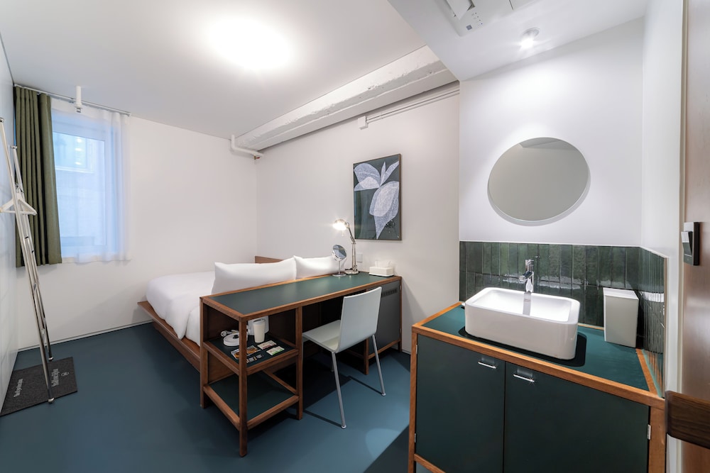 Superior Double Room, City View