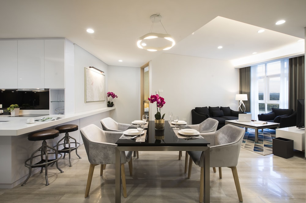 Deluxe Apartment, 2 Bedrooms, City View photo 3