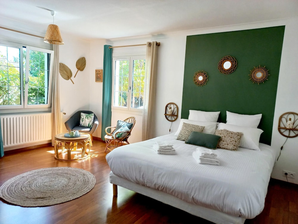 Double Room, Pool View (Nature) photo 1