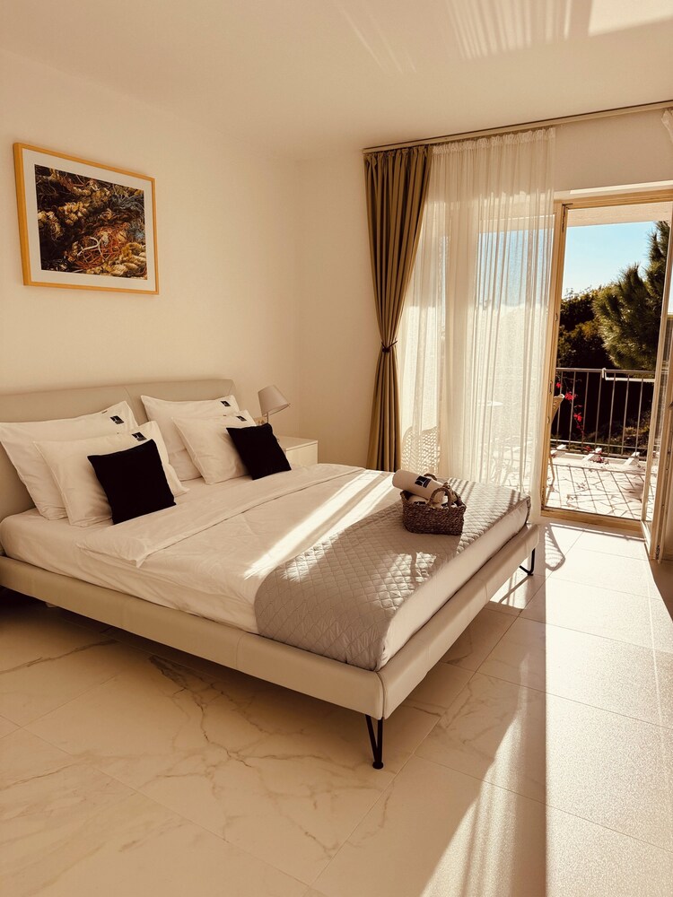 Premium Apartment photo 3