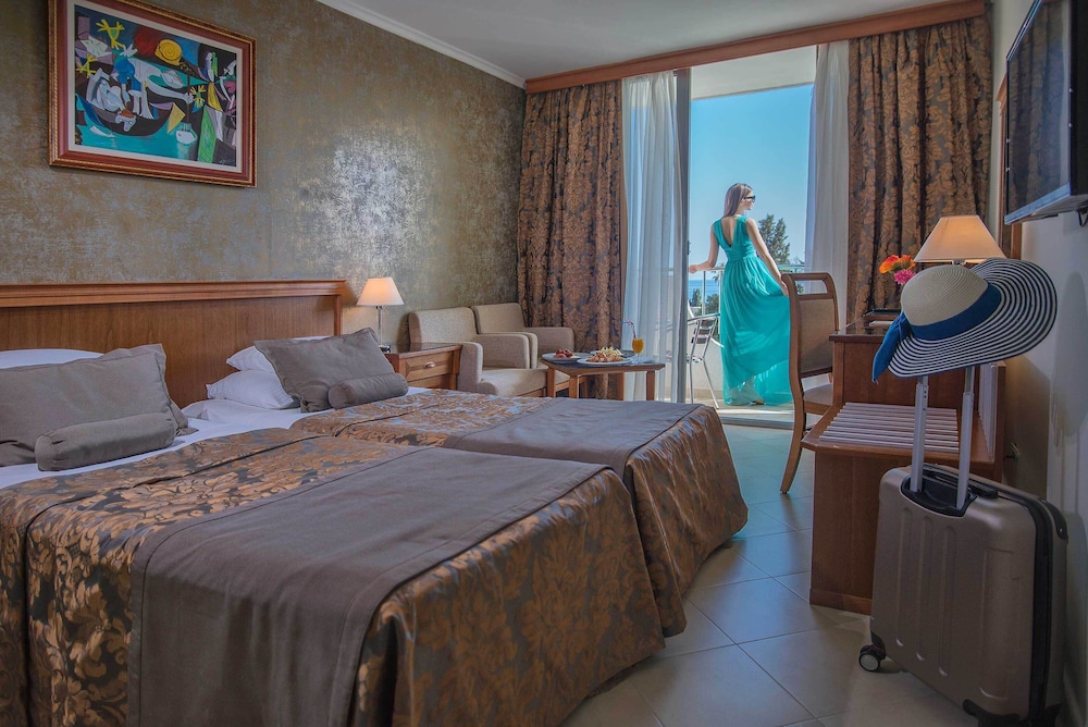 Standard Double or Twin Room, Sea View