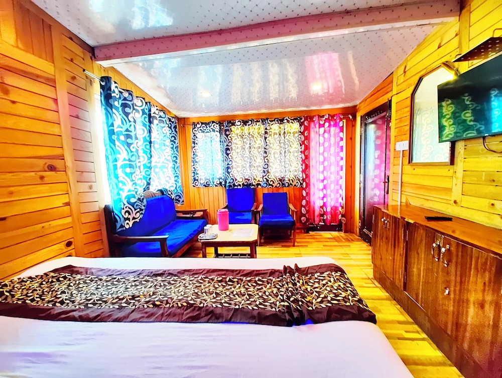 Deluxe Double Room photo 3