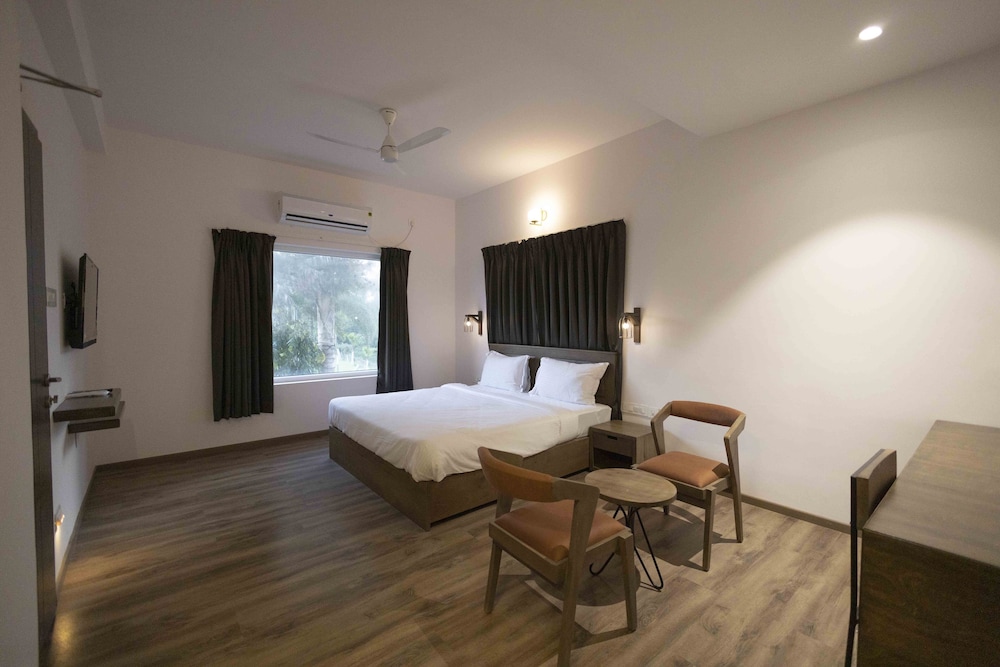 Deluxe Room - Photo 1