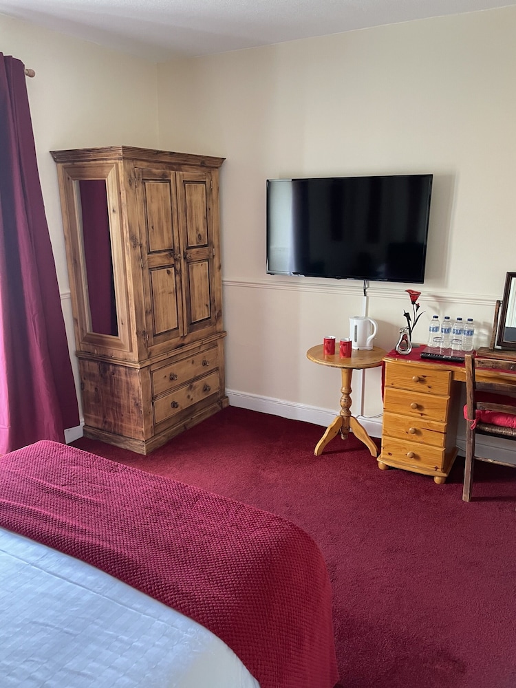 Standard Double Room, Ensuite - Photo 4