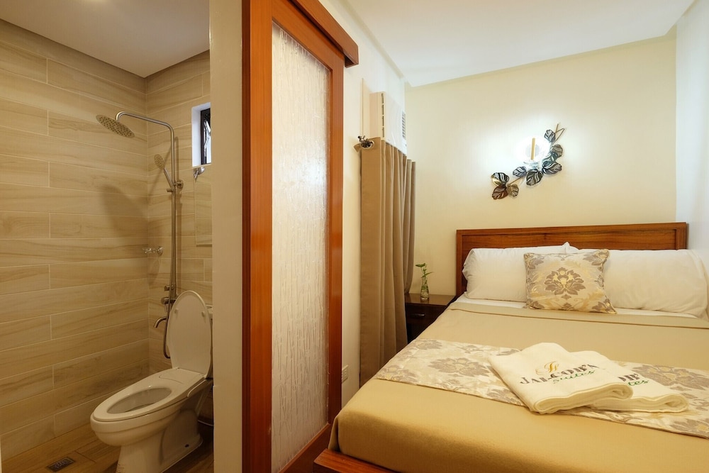 Standard Room, 5 Bedrooms photo 3
