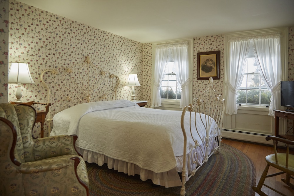 Village House Queen Suite photo 1