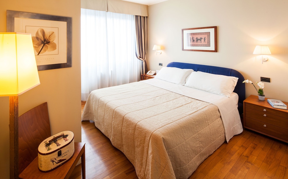 Double Room, Annex Building